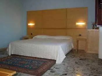 Camera Con Vista Agrigento 3*,